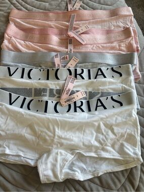 VICTORIA SECRET’S PANTIES